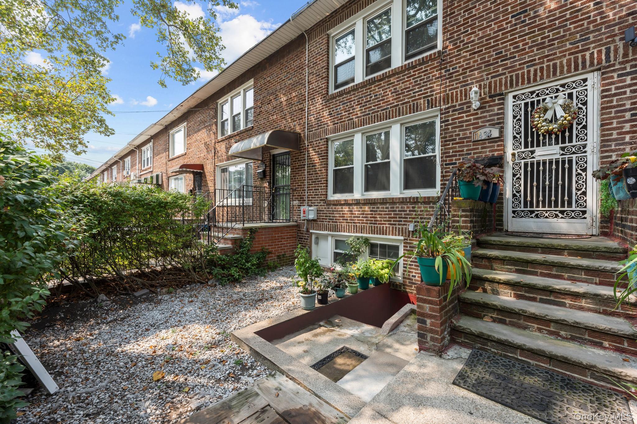 Single Family 145th  Queens, NY 11436, MLS-899581-2