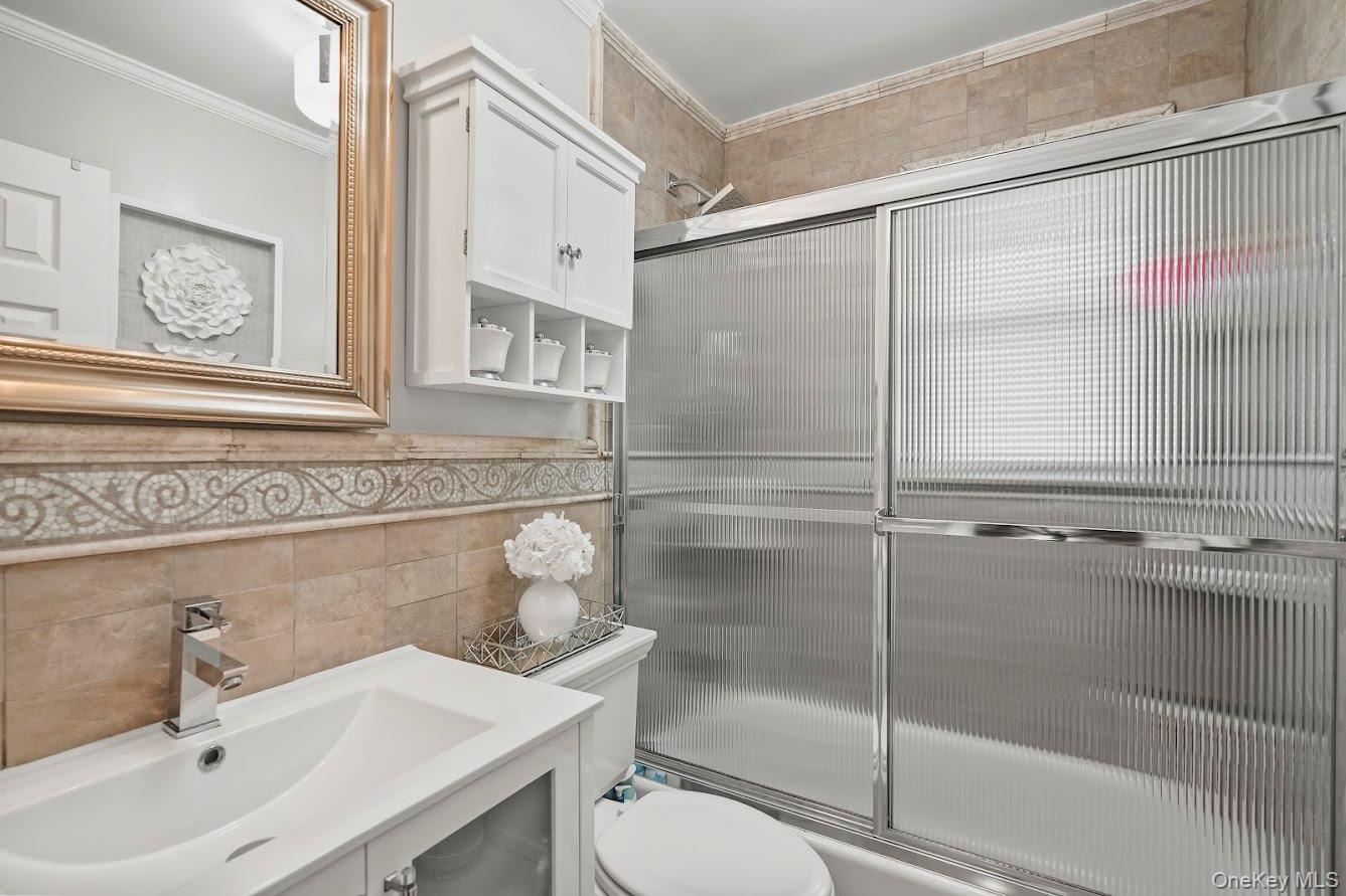 Single Family Montague Westchester County, NY 10703, MLS-899609-11