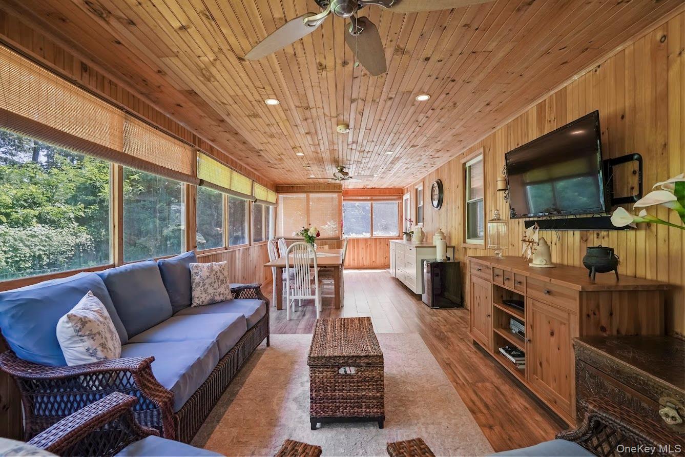 Single Family Montague Westchester County, NY 10703, MLS-899609-12