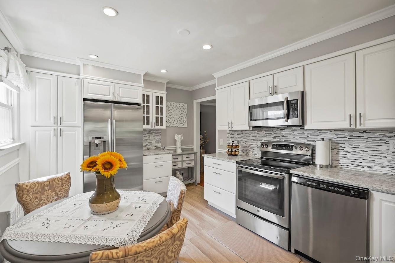 Single Family Montague Westchester County, NY 10703, MLS-899609-5