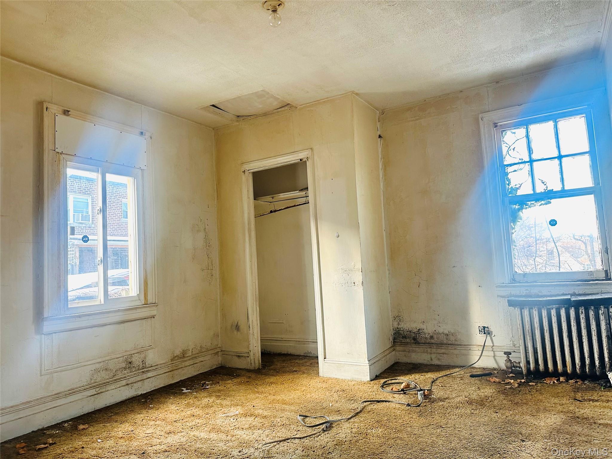 Single Family Yates Bronx, NY 10469, MLS-899632-4