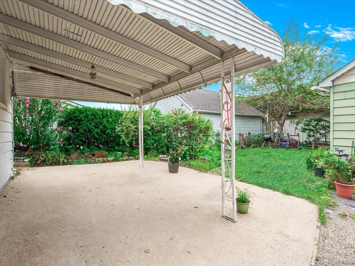 Single Family 1  Nassau County, NY 11040, MLS-899662-16