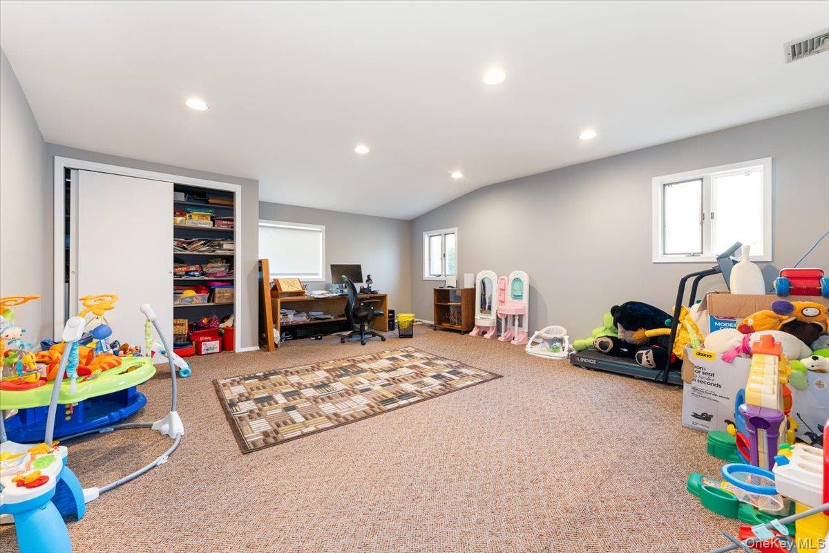 Single Family Northfield Nassau County, NY 11598, MLS-899682-12