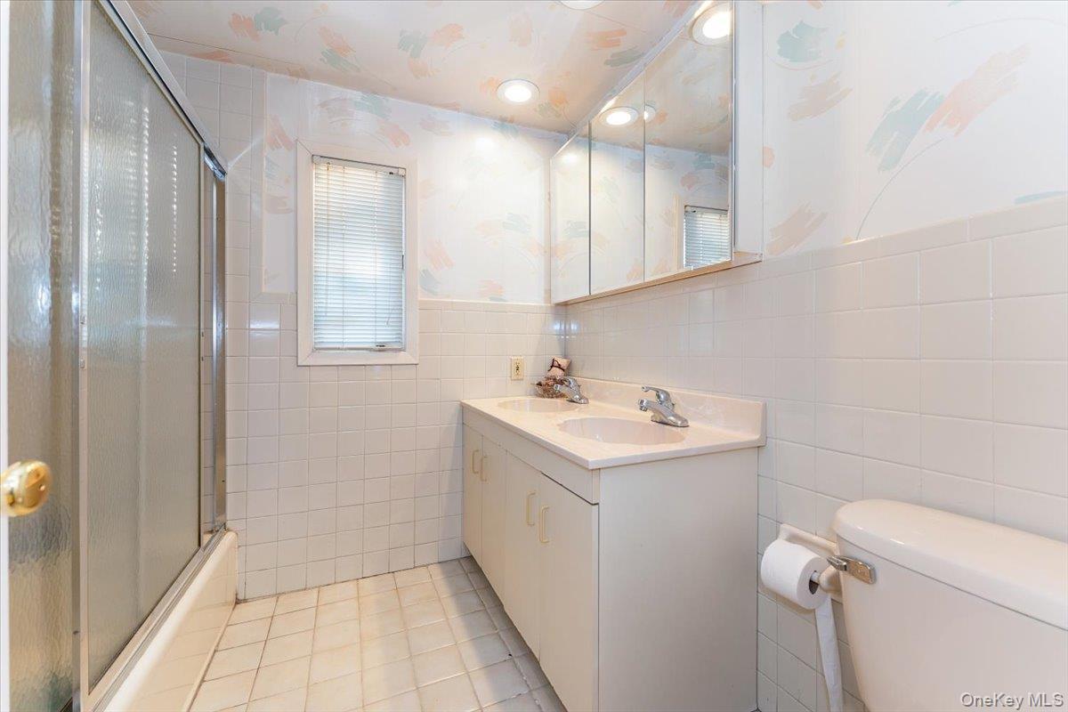 Single Family Northfield Nassau County, NY 11598, MLS-899682-13