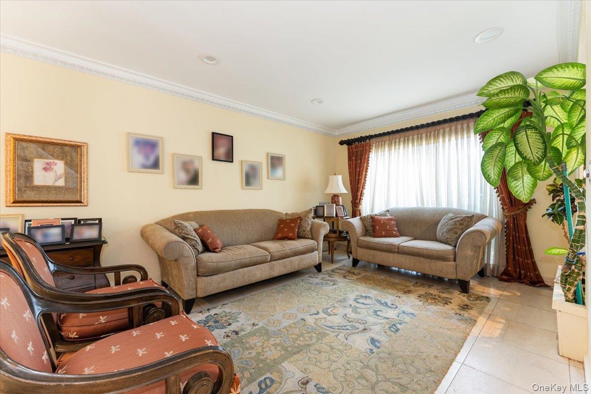 Single Family Northfield Nassau County, NY 11598, MLS-899682-3