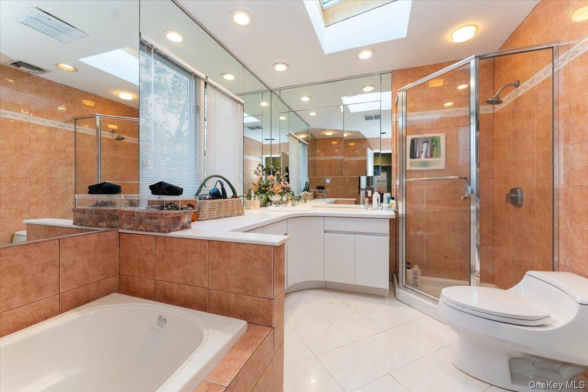 Single Family Northfield Nassau County, NY 11598, MLS-899682-9