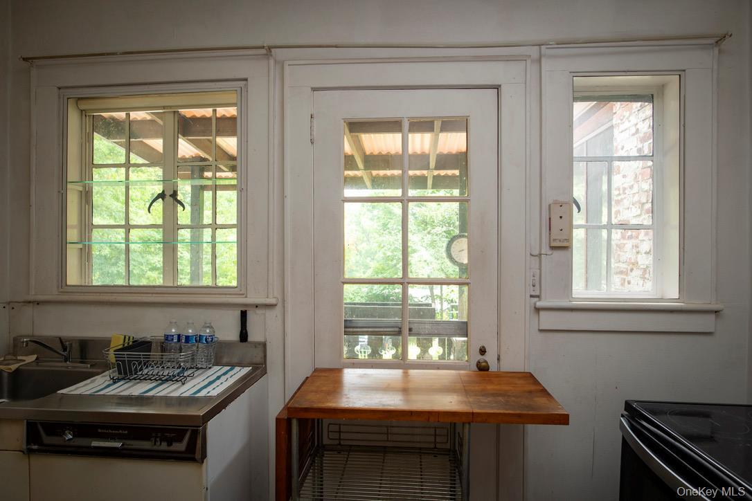 Single Family Balmville Orange County, NY 12550, MLS-899691-12