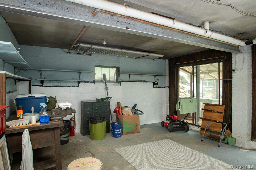 Single Family Balmville Orange County, NY 12550, MLS-899691-29