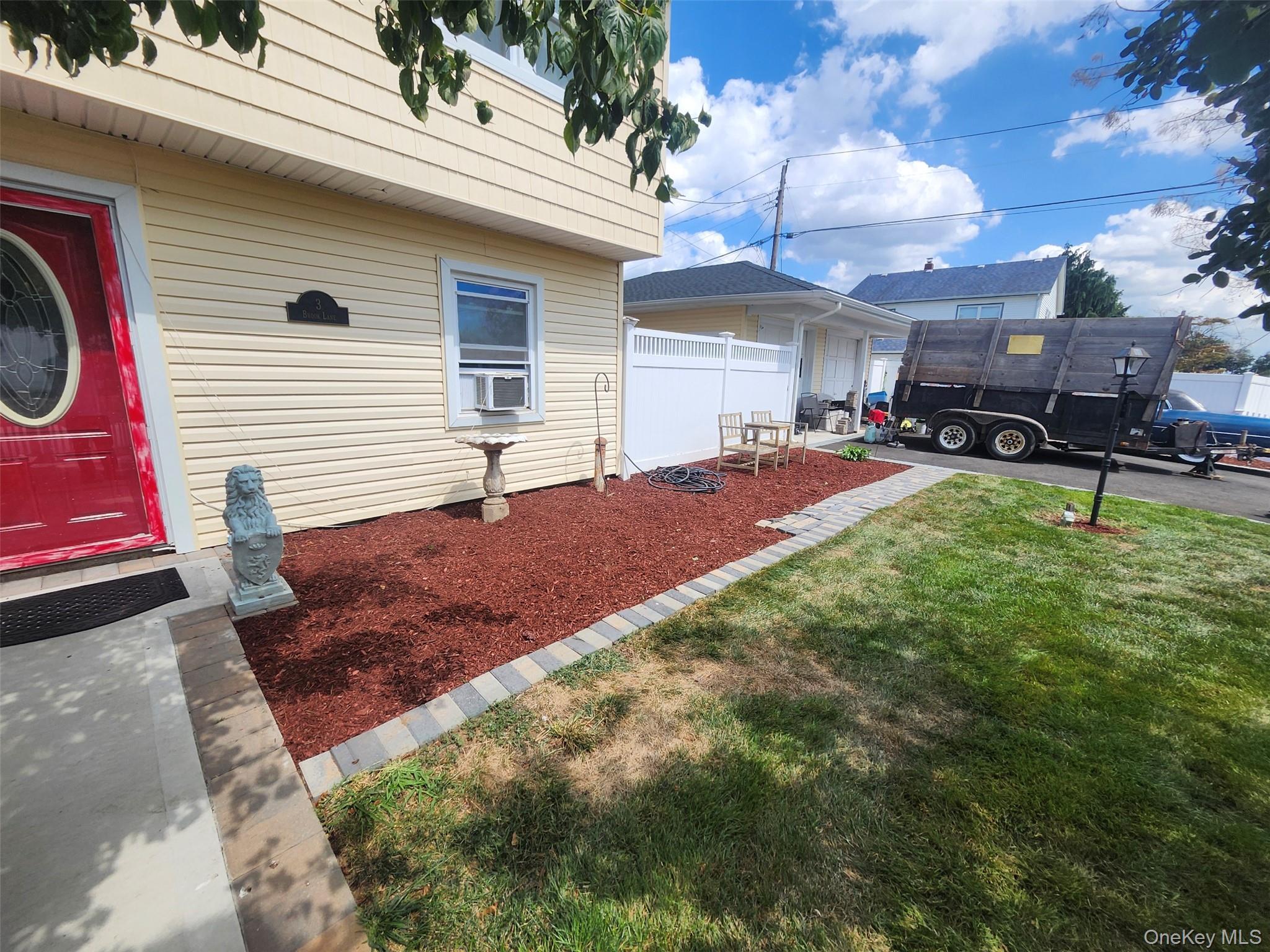 Single Family Brook Nassau County, NY 11756, MLS-899744-10