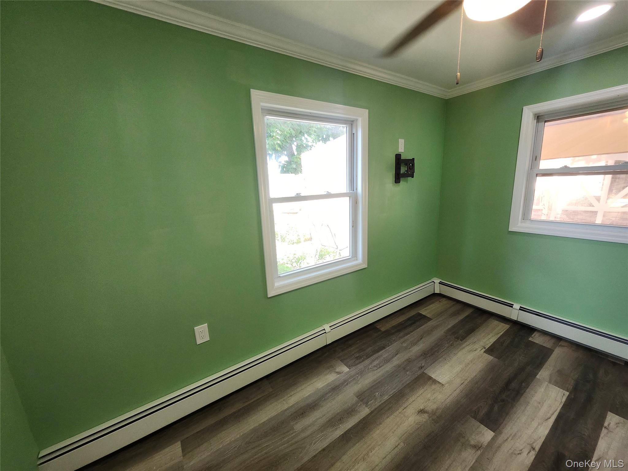 Single Family Brook Nassau County, NY 11756, MLS-899744-28