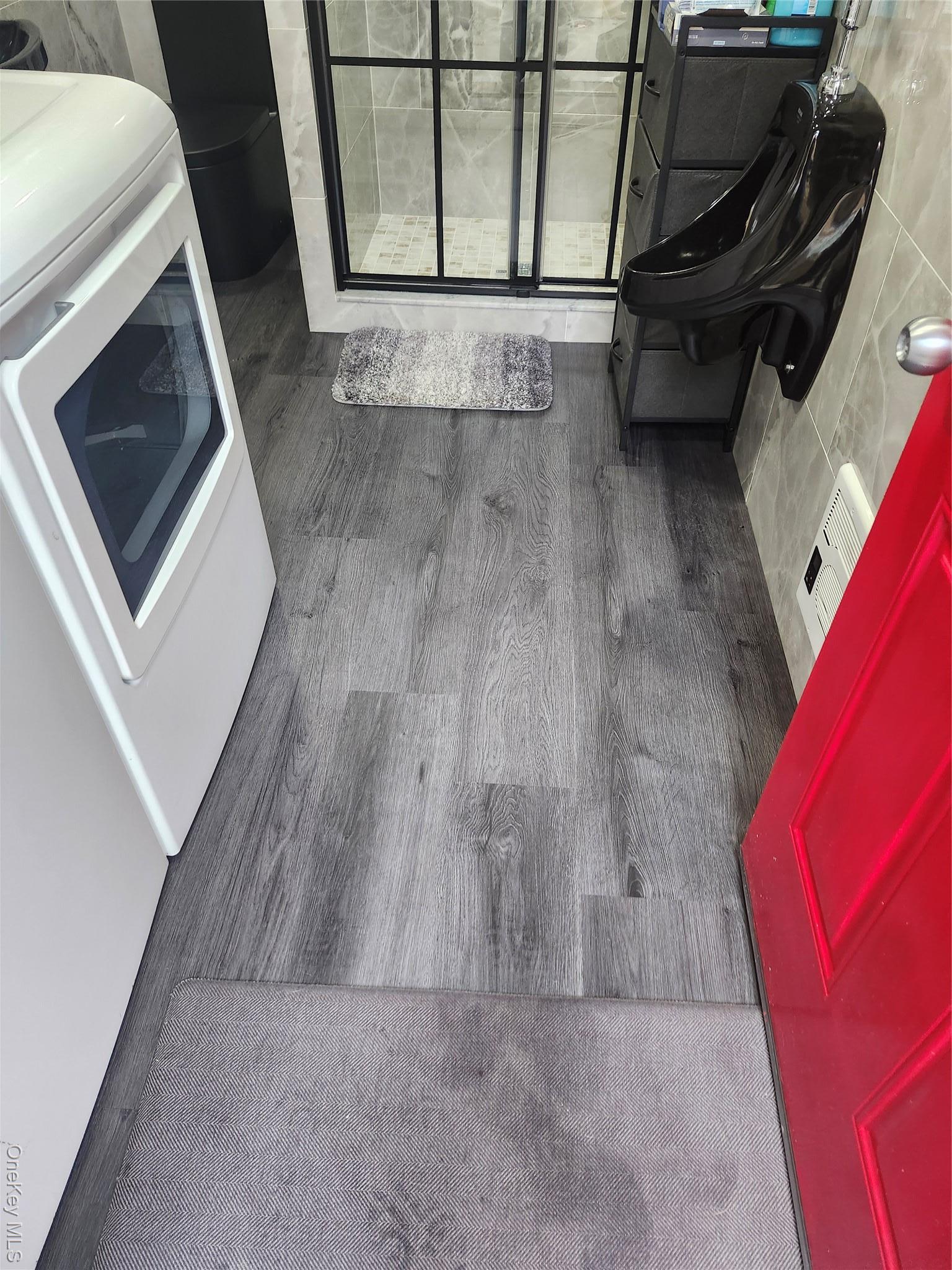 Single Family Brook Nassau County, NY 11756, MLS-899744-38