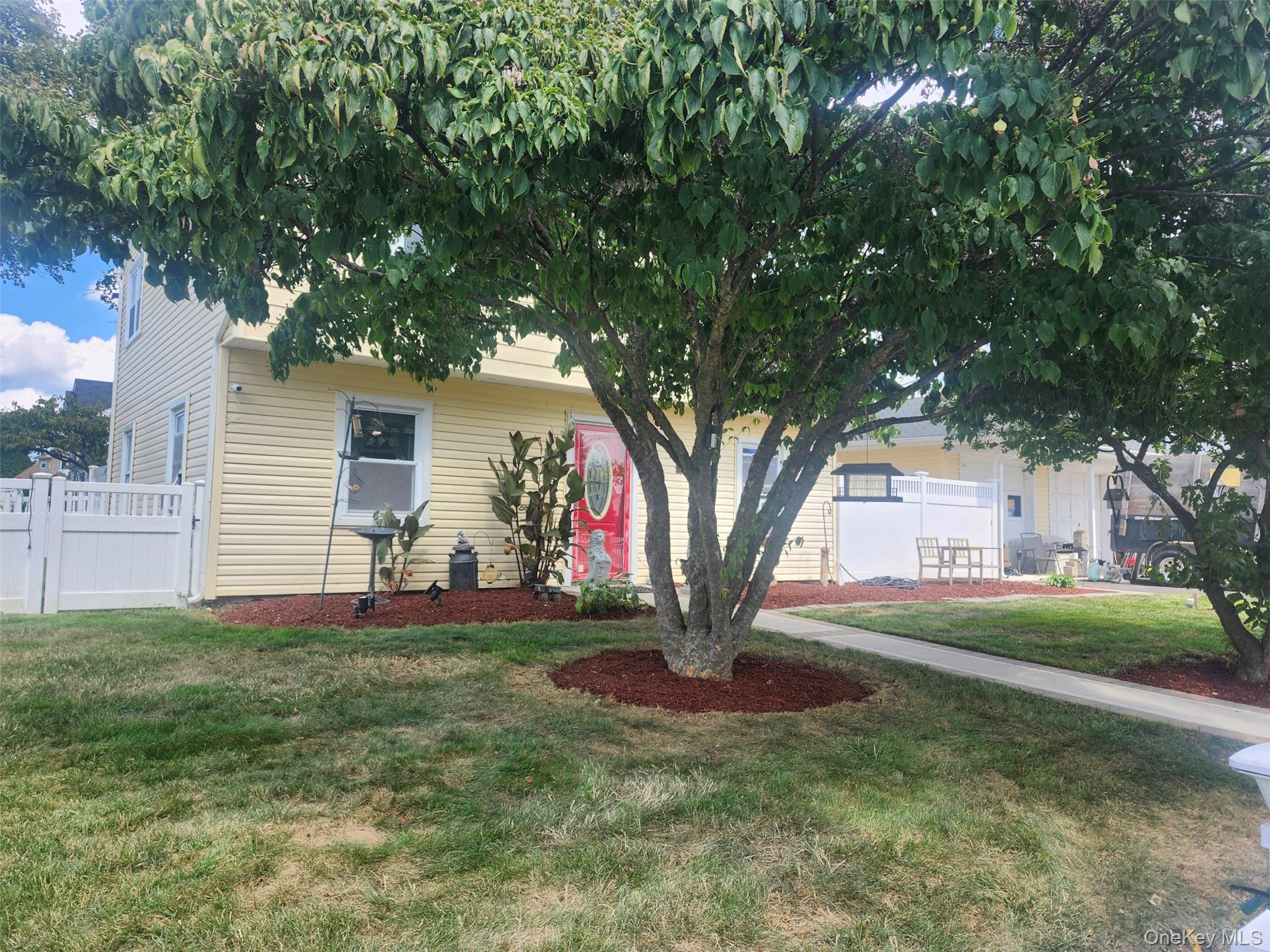 Single Family Brook Nassau County, NY 11756, MLS-899744-5