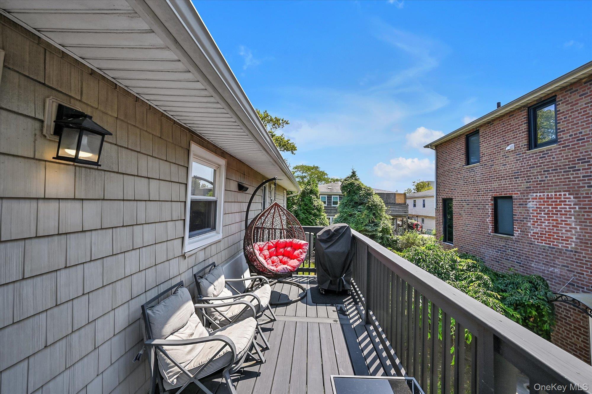 Single Family Hicksville Queens, NY 11691, MLS-899747-20