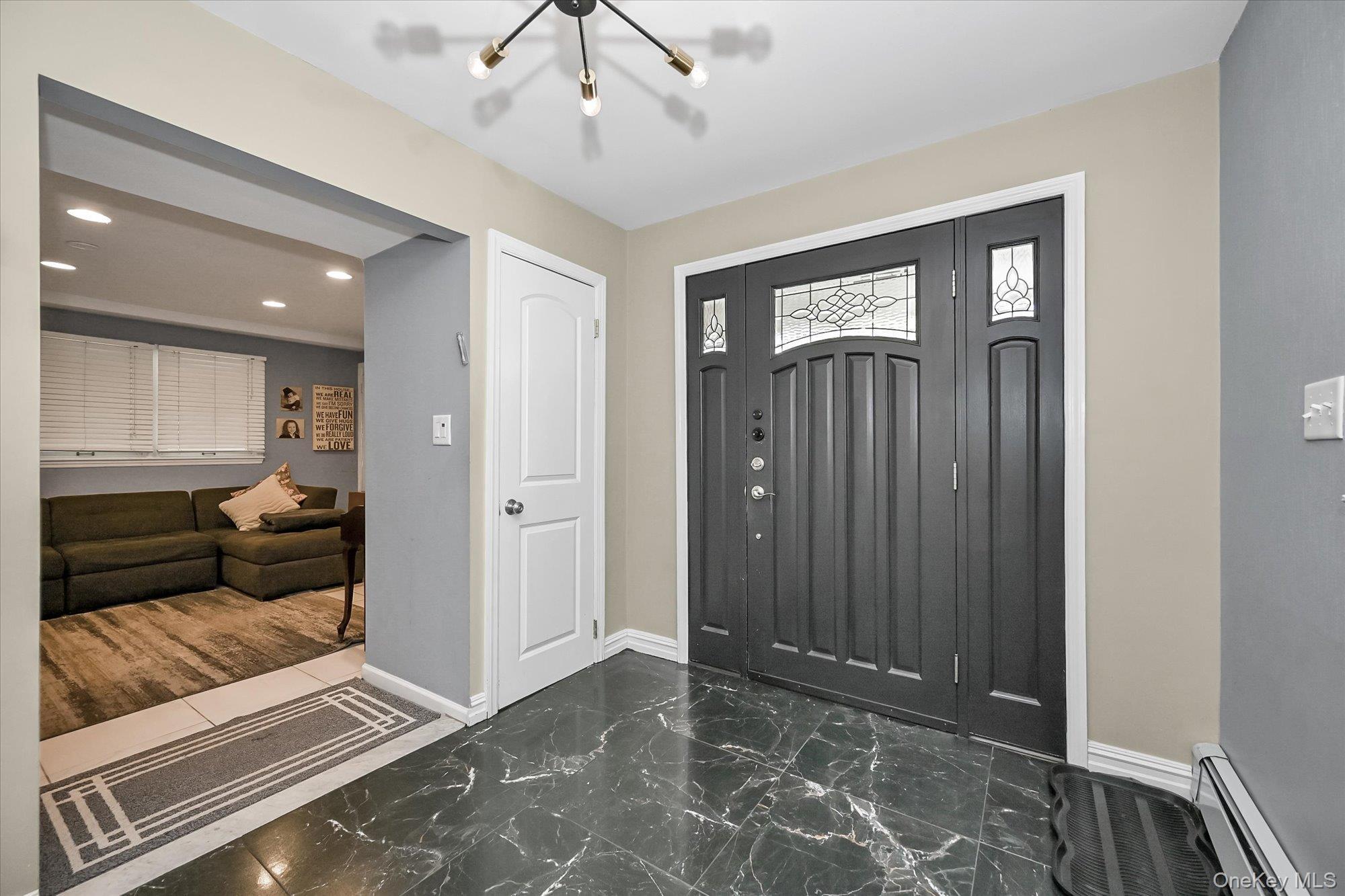 Single Family Hicksville Queens, NY 11691, MLS-899747-4