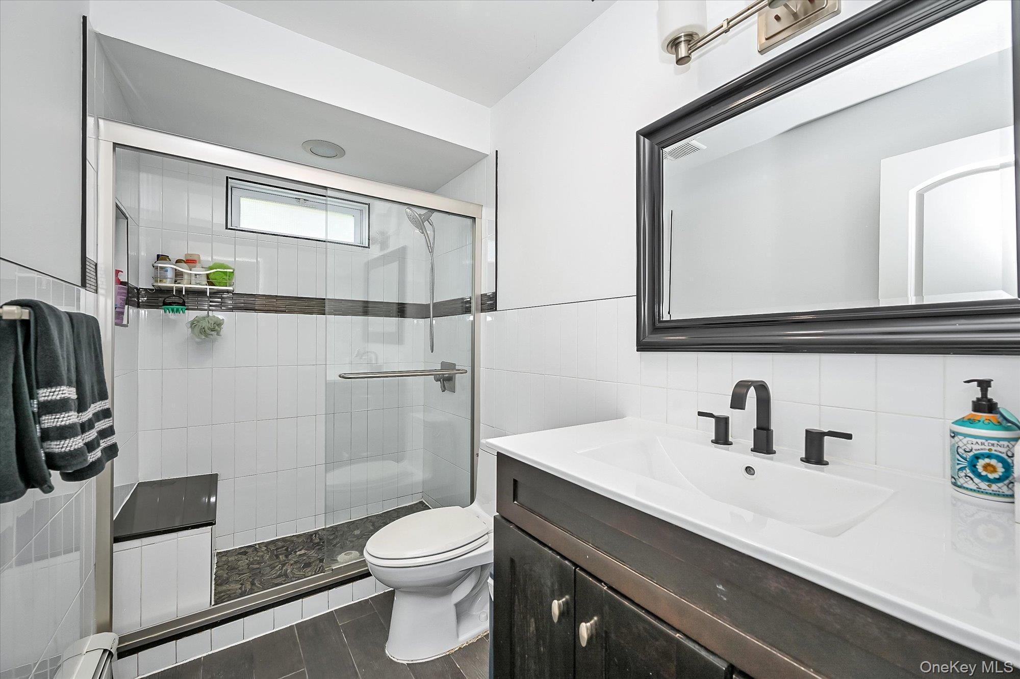 Single Family Hicksville Queens, NY 11691, MLS-899747-8