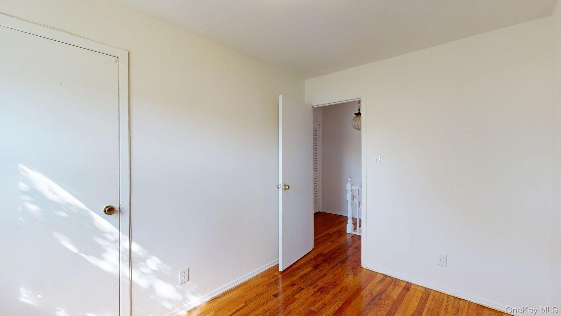 Single Family 149th  Queens, NY 11422, MLS-899756-15