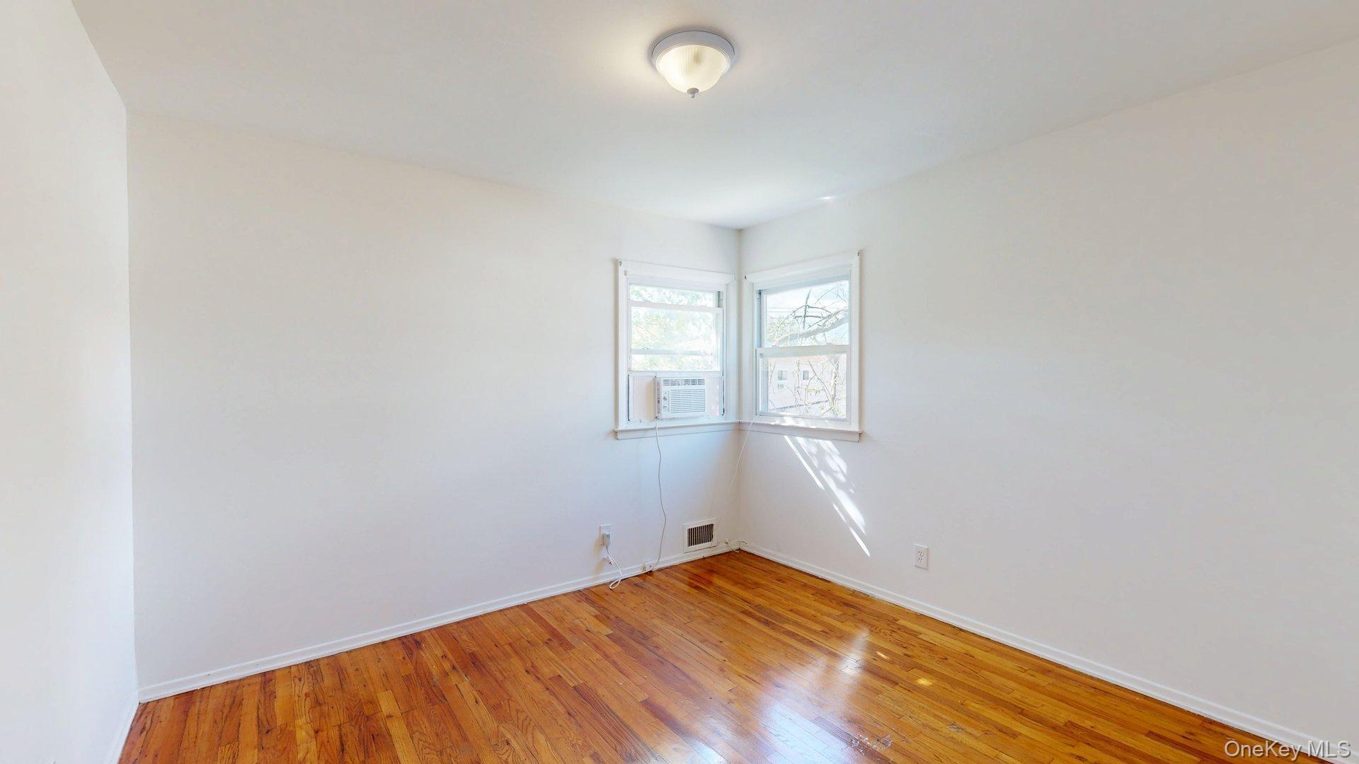 Single Family 149th  Queens, NY 11422, MLS-899756-16