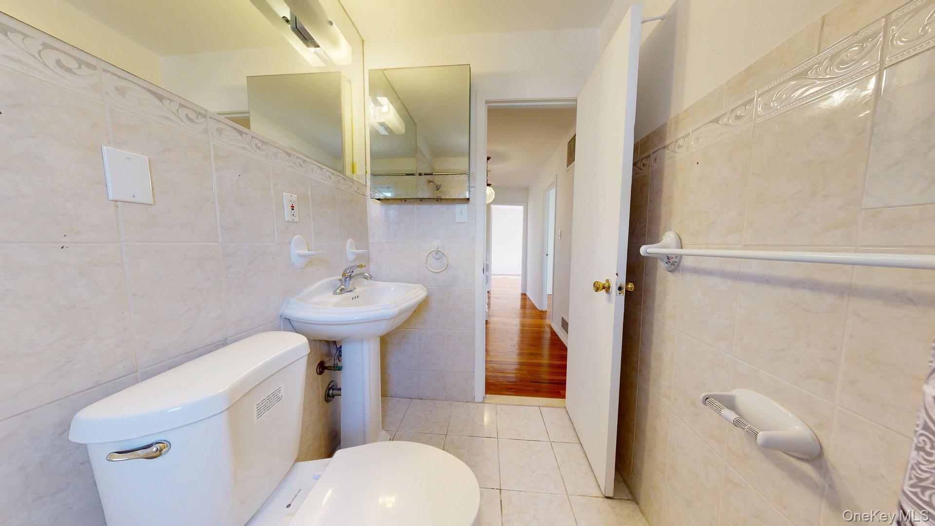Single Family 149th  Queens, NY 11422, MLS-899756-22