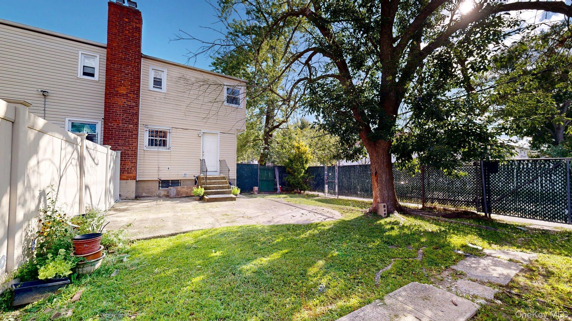 Single Family 149th  Queens, NY 11422, MLS-899756-32