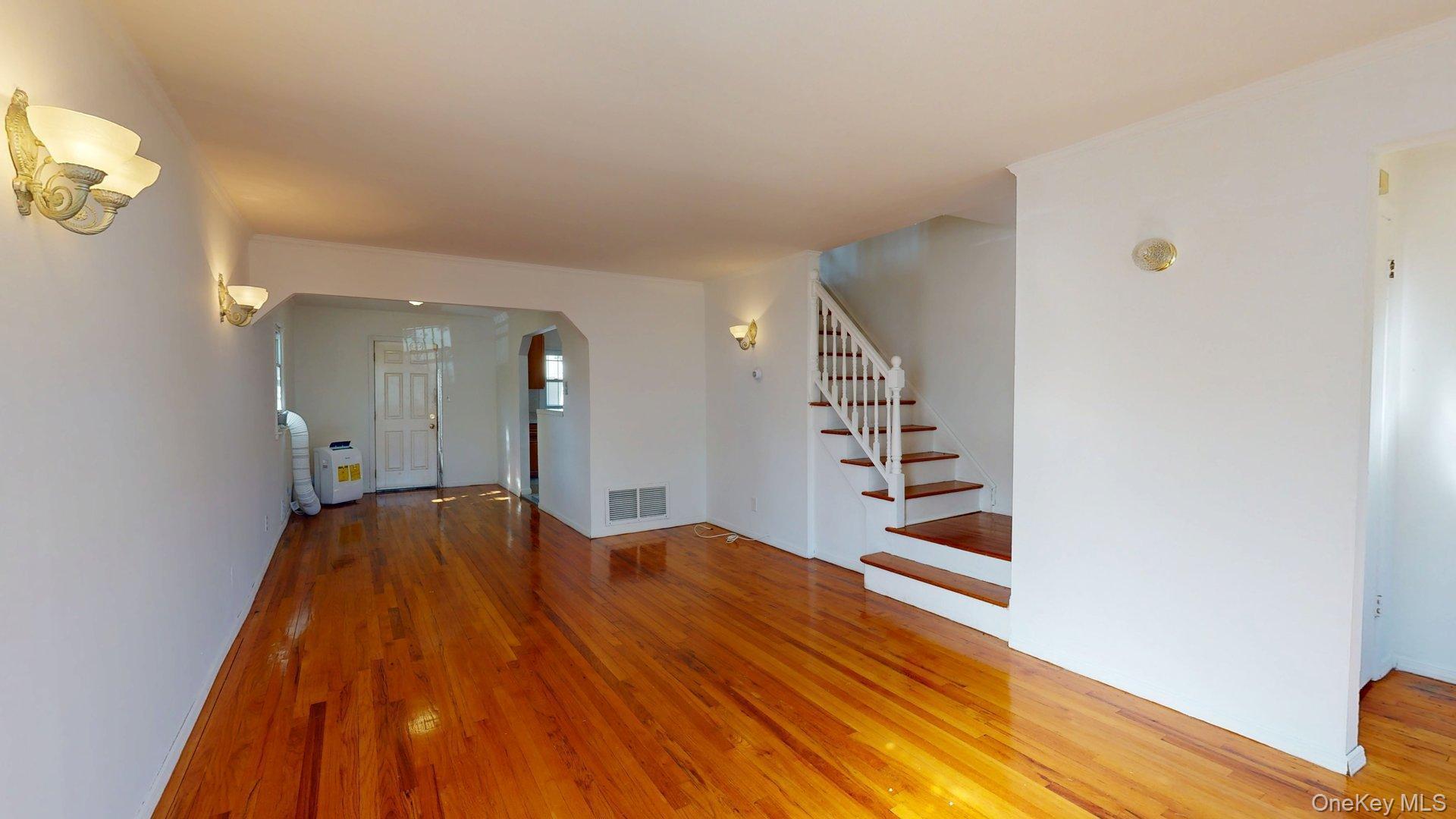 Single Family 149th  Queens, NY 11422, MLS-899756-5
