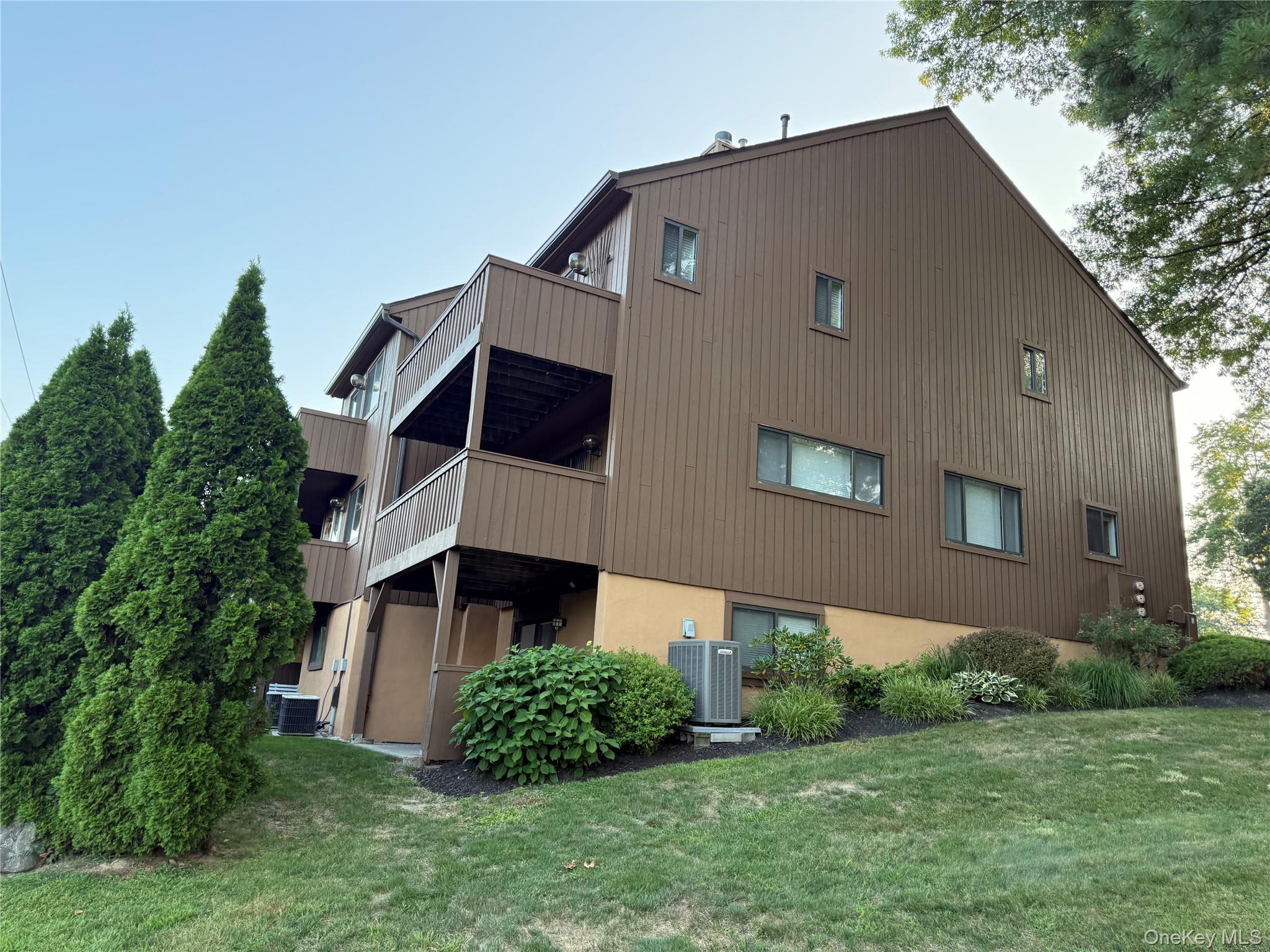 Single Family Scenic  Dutchess County, NY 12603, MLS-899797-4