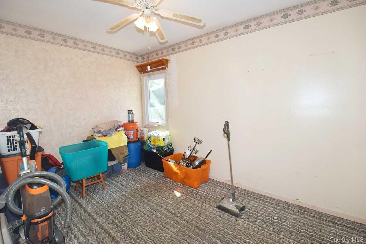 Single Family Walnut Suffolk County, NY 11722, MLS-899834-10