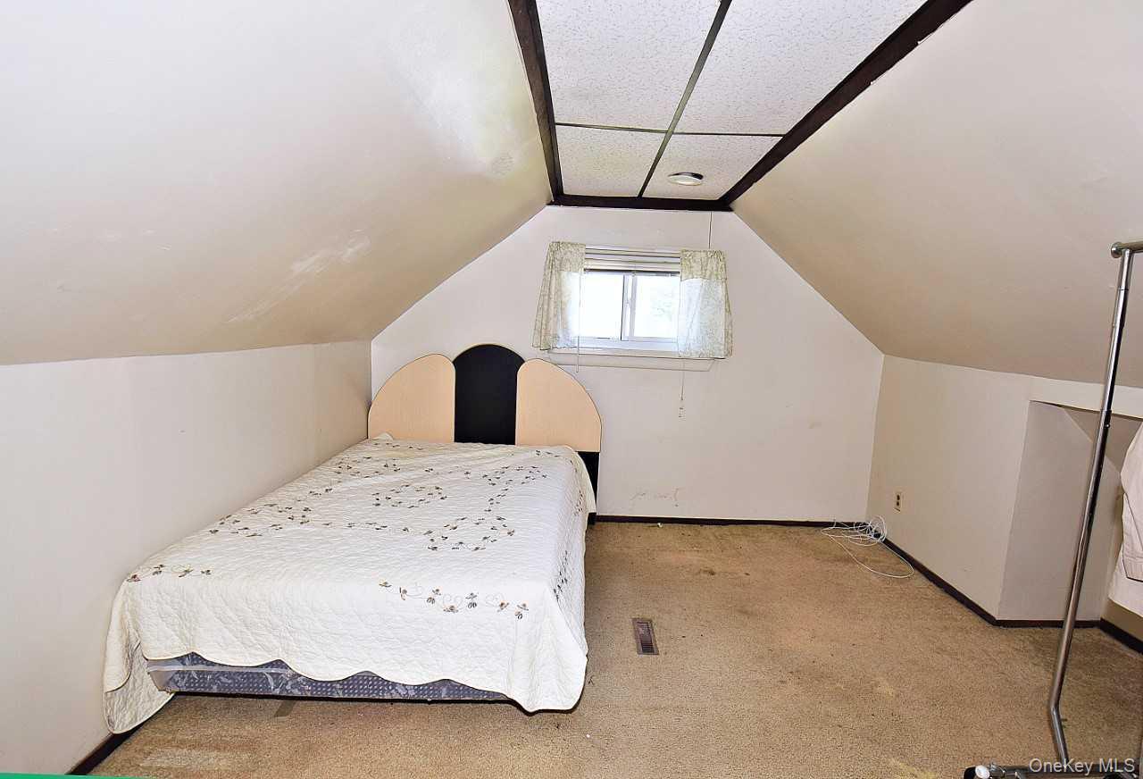 Single Family Walnut Suffolk County, NY 11722, MLS-899834-12