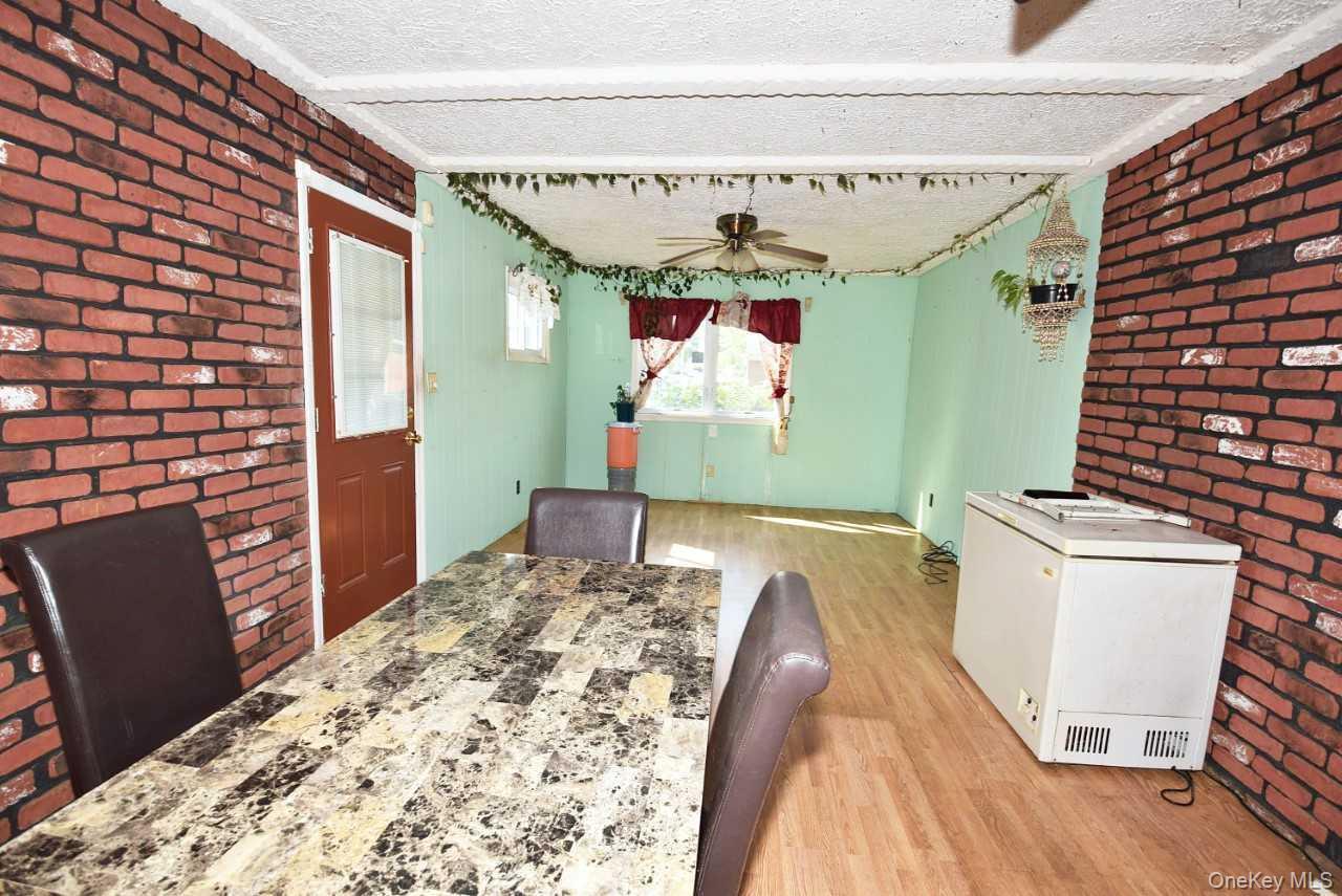 Single Family Walnut Suffolk County, NY 11722, MLS-899834-7