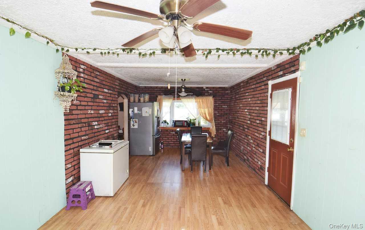 Single Family Walnut Suffolk County, NY 11722, MLS-899834-9