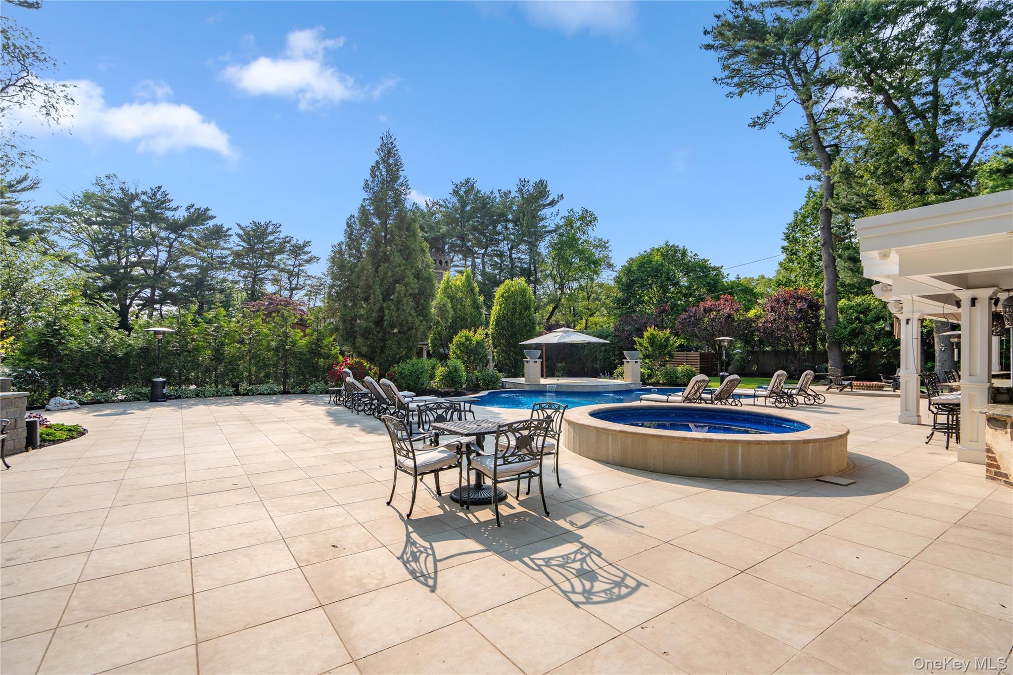 Single Family Guinea Woods Nassau County, NY 11568, MLS-899842-42