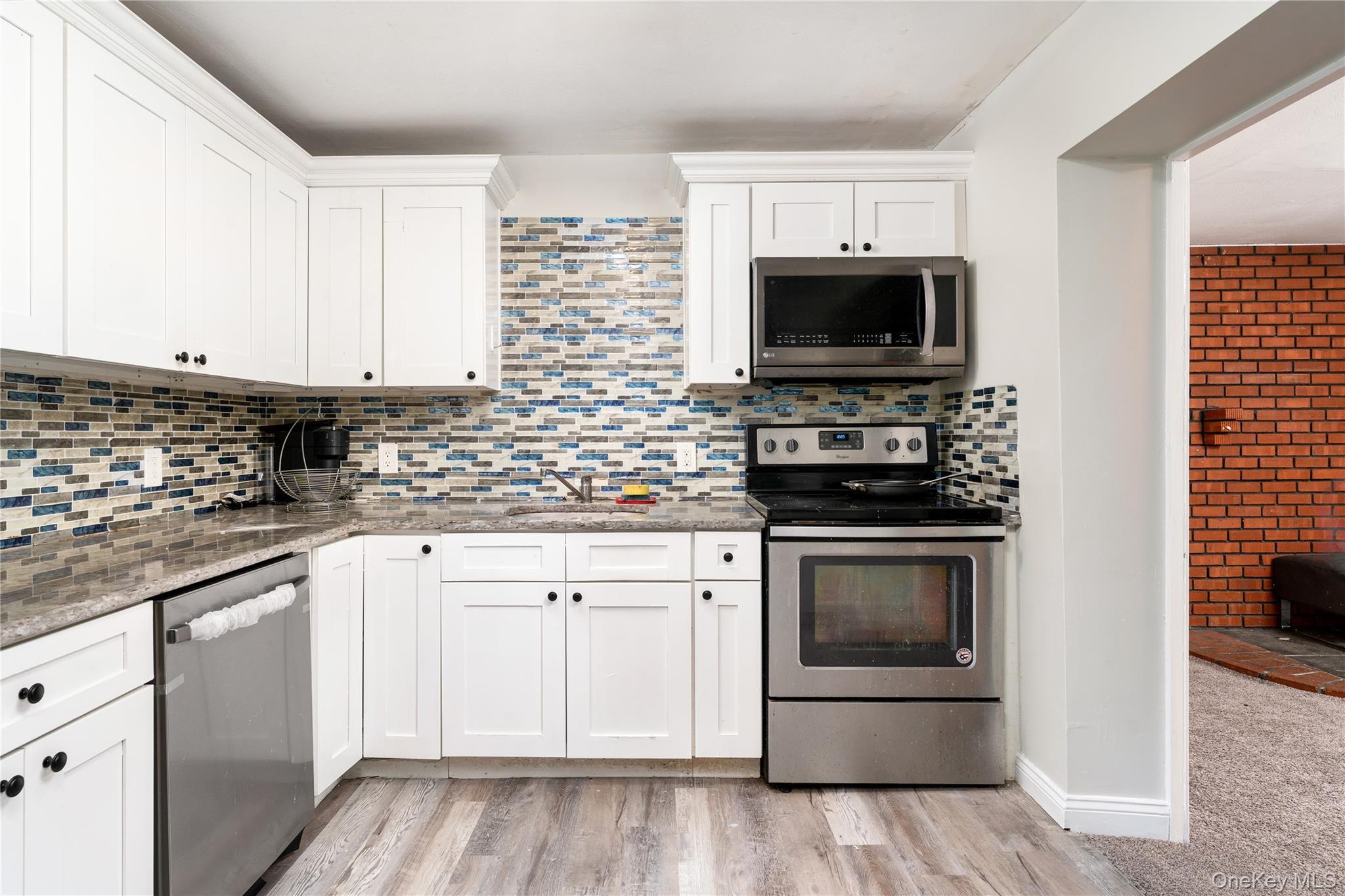 Single Family Sunnyside  Suffolk County, NY 11789, MLS-899880-2