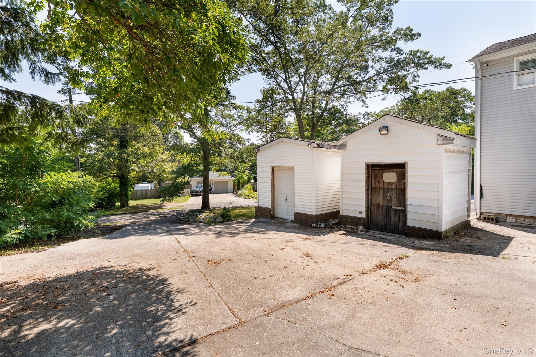 Single Family Sunnyside  Suffolk County, NY 11789, MLS-899880-30