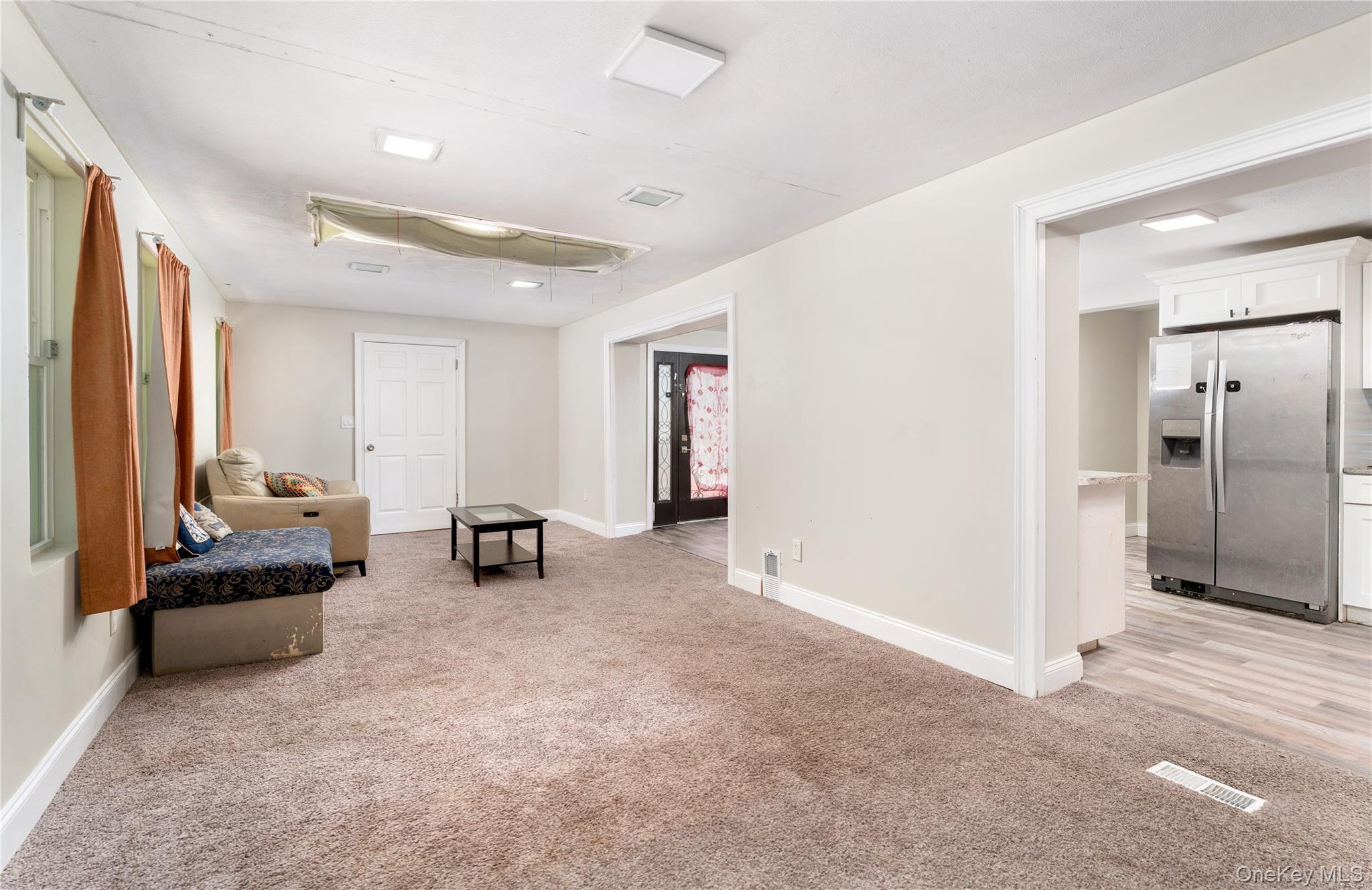 Single Family Sunnyside  Suffolk County, NY 11789, MLS-899880-6