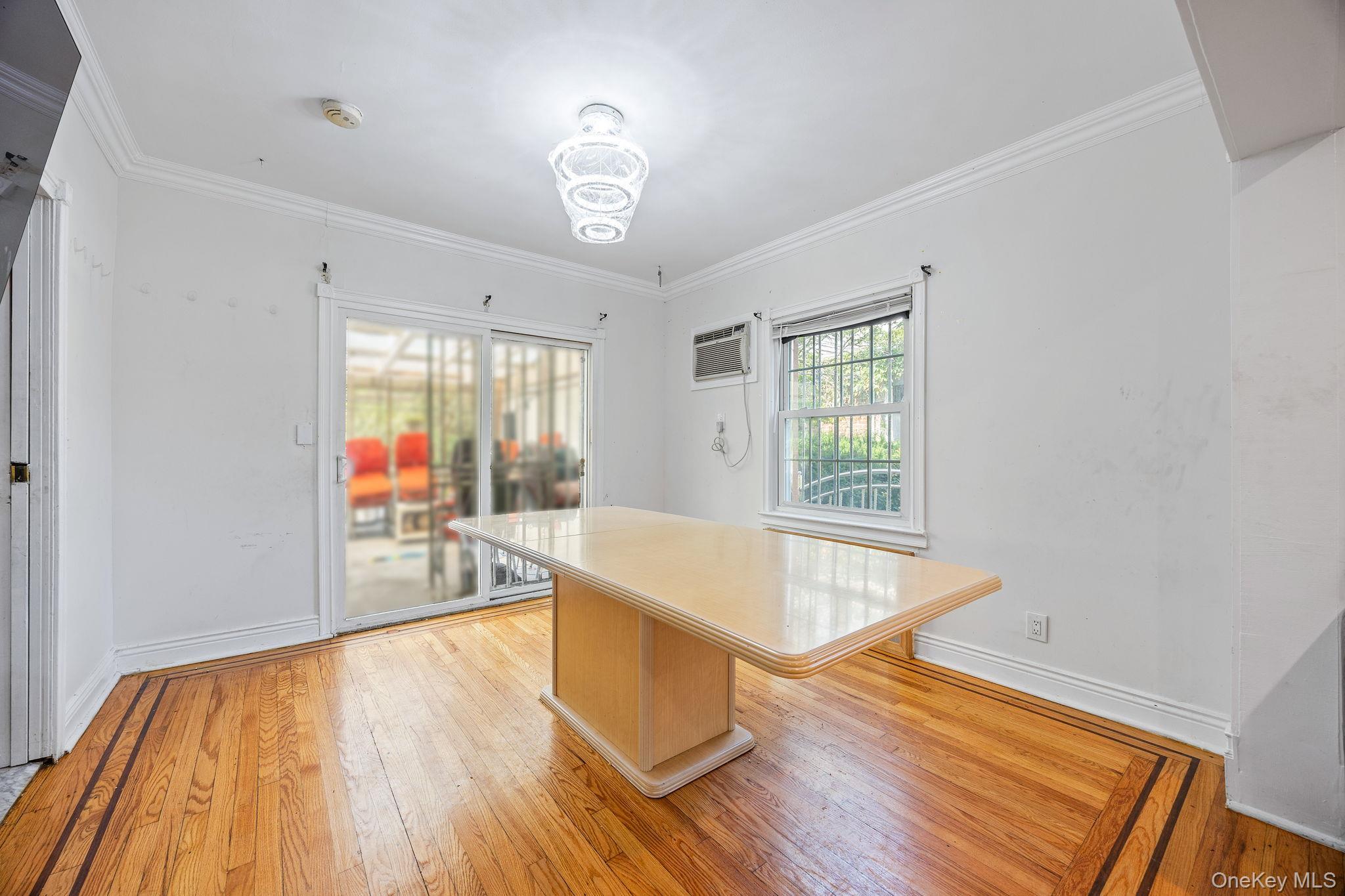 Single Family Mclaughlin Queens, NY 11423, MLS-899916-12