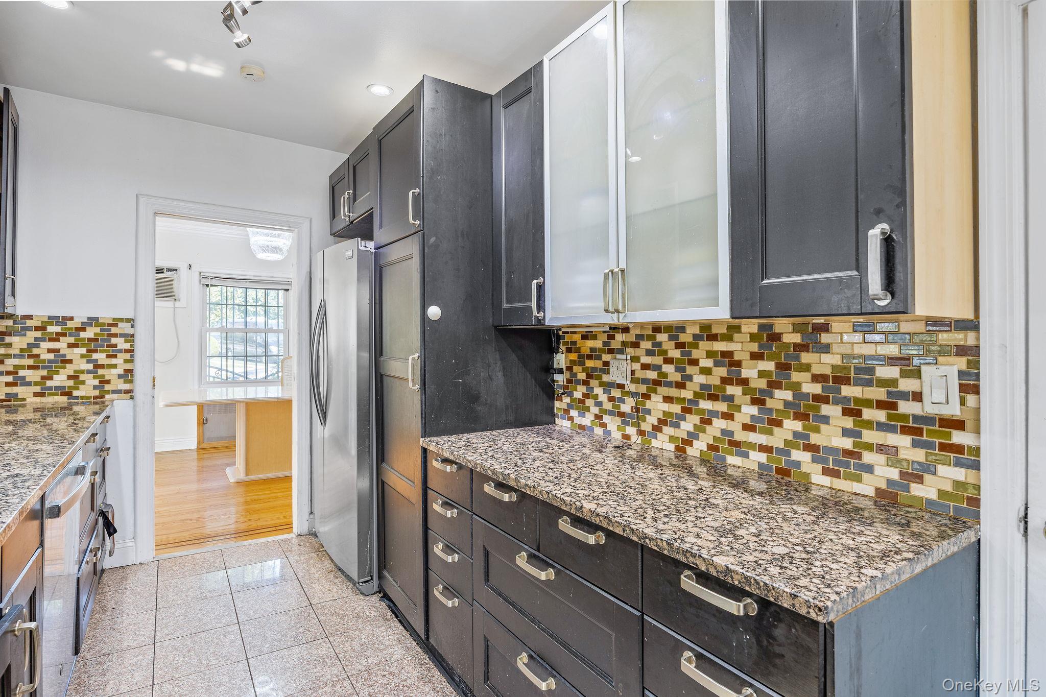 Single Family Mclaughlin Queens, NY 11423, MLS-899916-14