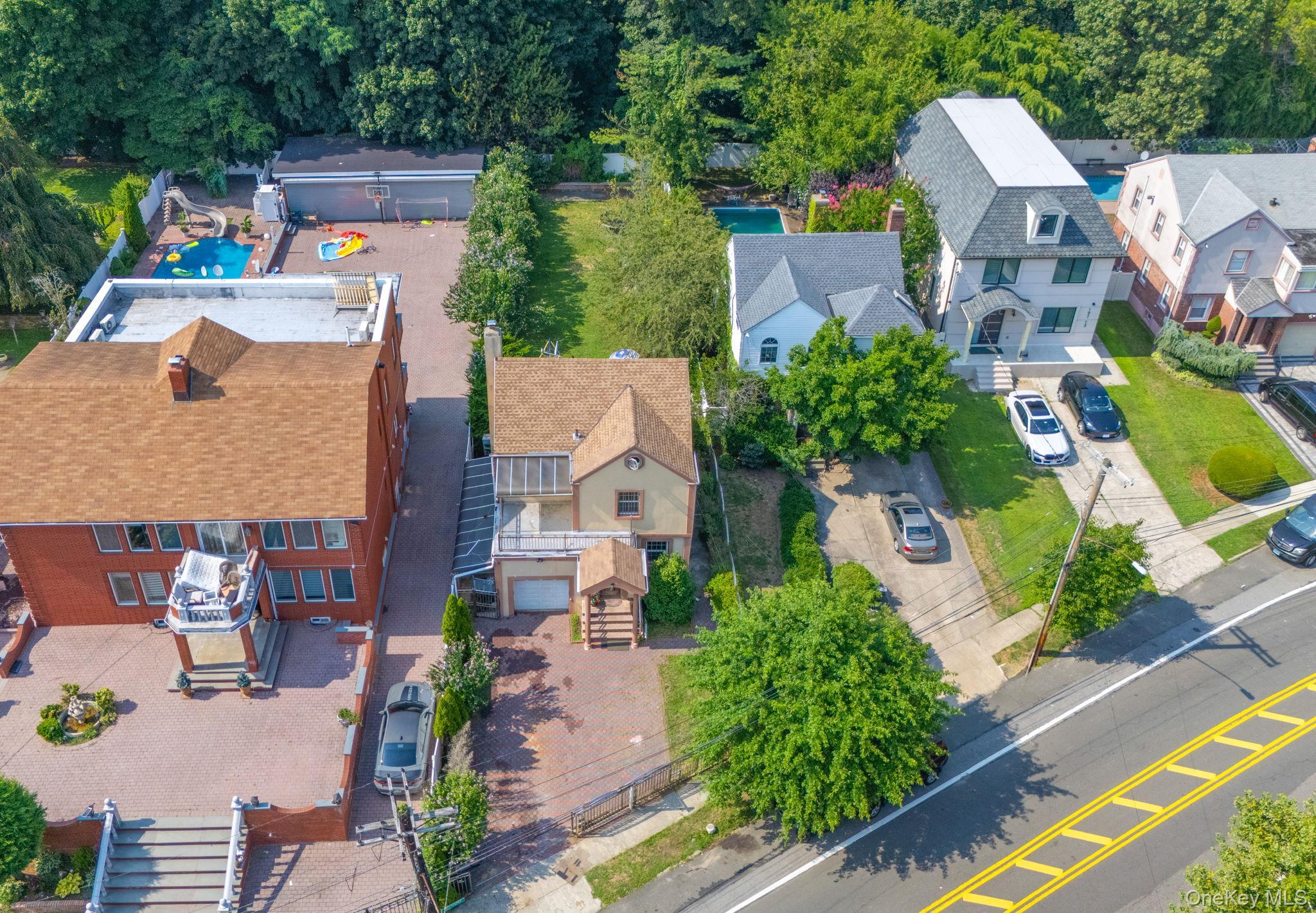 Single Family Mclaughlin Queens, NY 11423, MLS-899916-2