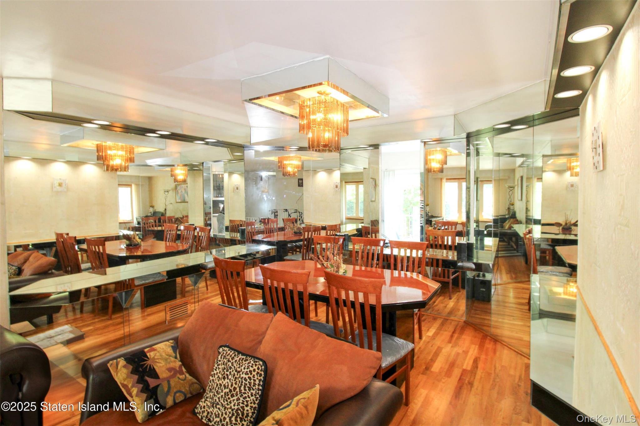 Condo Narrows Road S Staten Island, NY 10305, MLS-899964-3