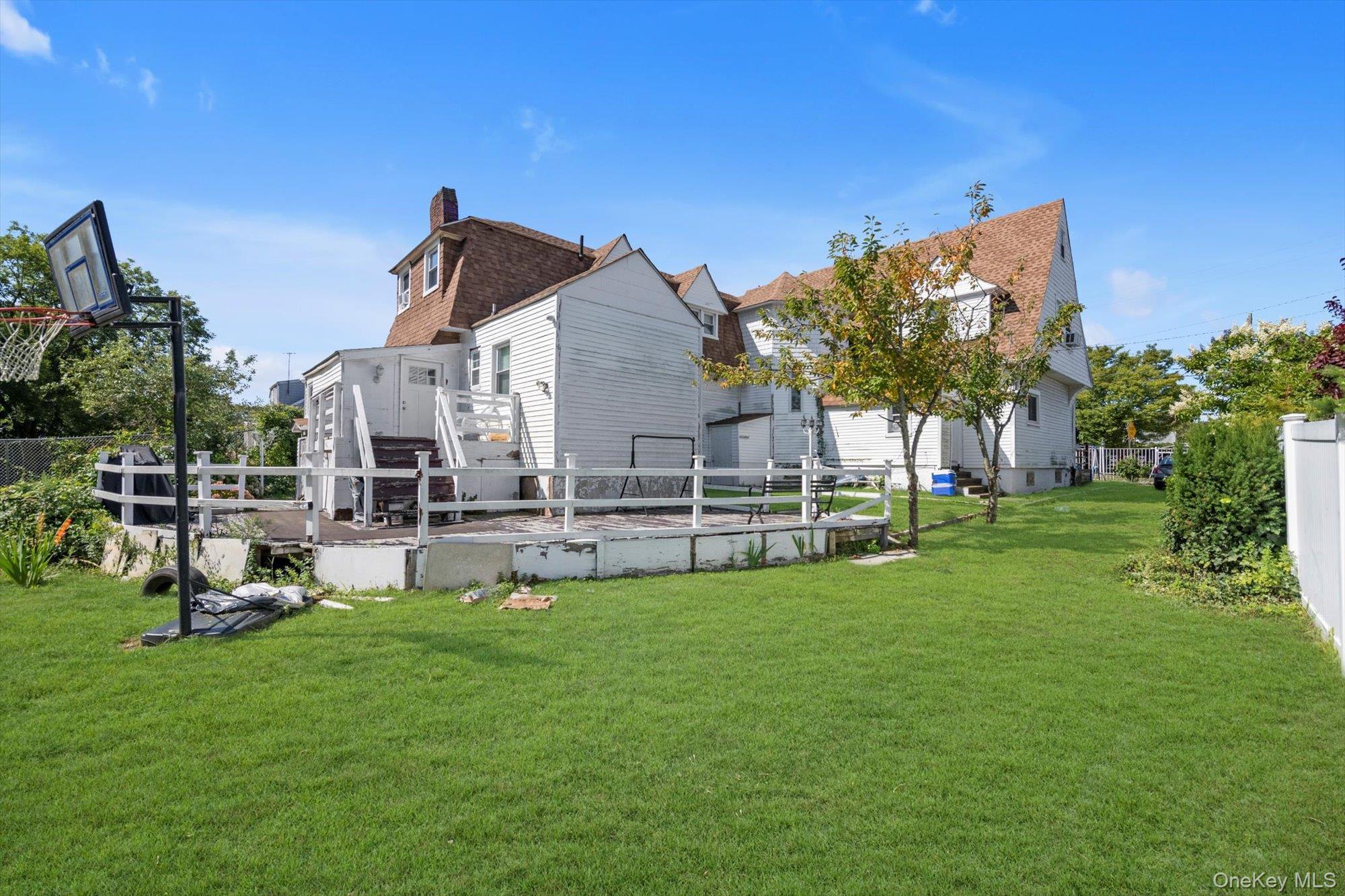 Single Family Bay 27th  Queens, NY 11691, MLS-899989-18