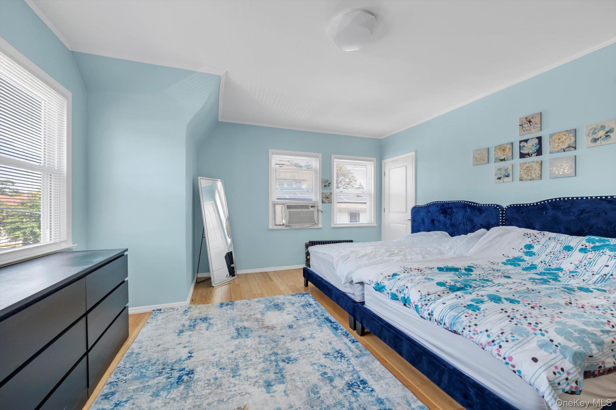 Single Family Bay 27th  Queens, NY 11691, MLS-899989-9