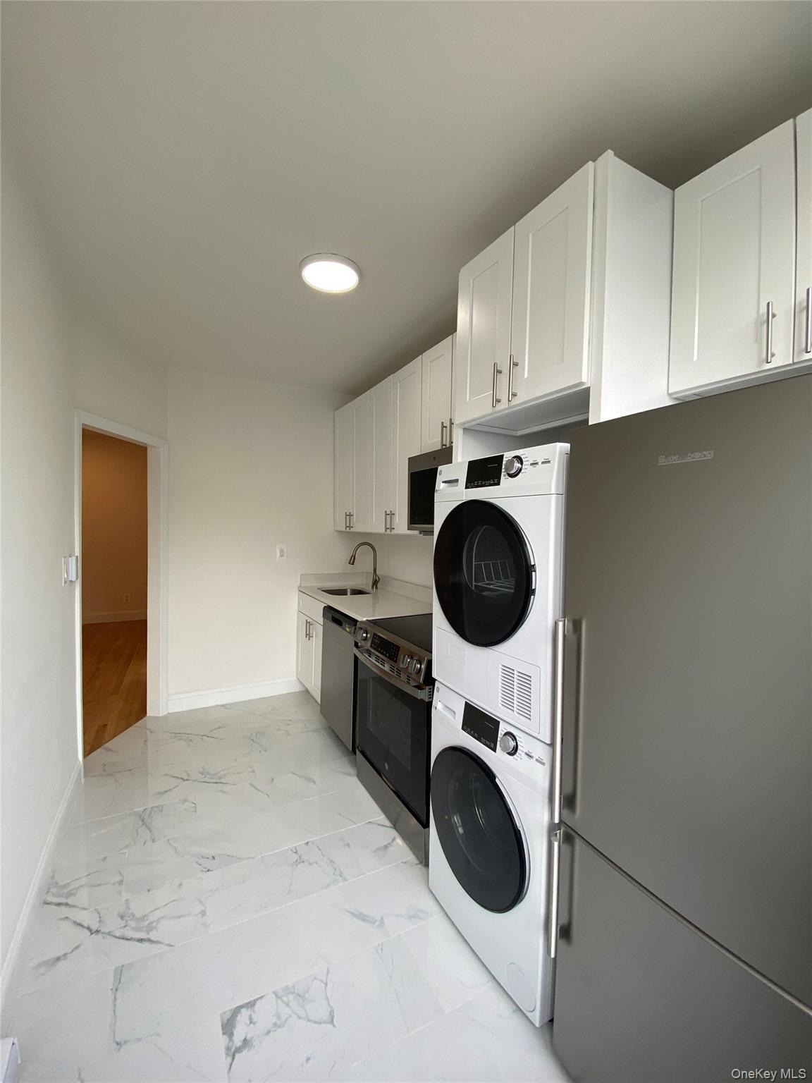 Apartment Bay Ridge  Brooklyn, NY 11220, MLS-900020-3