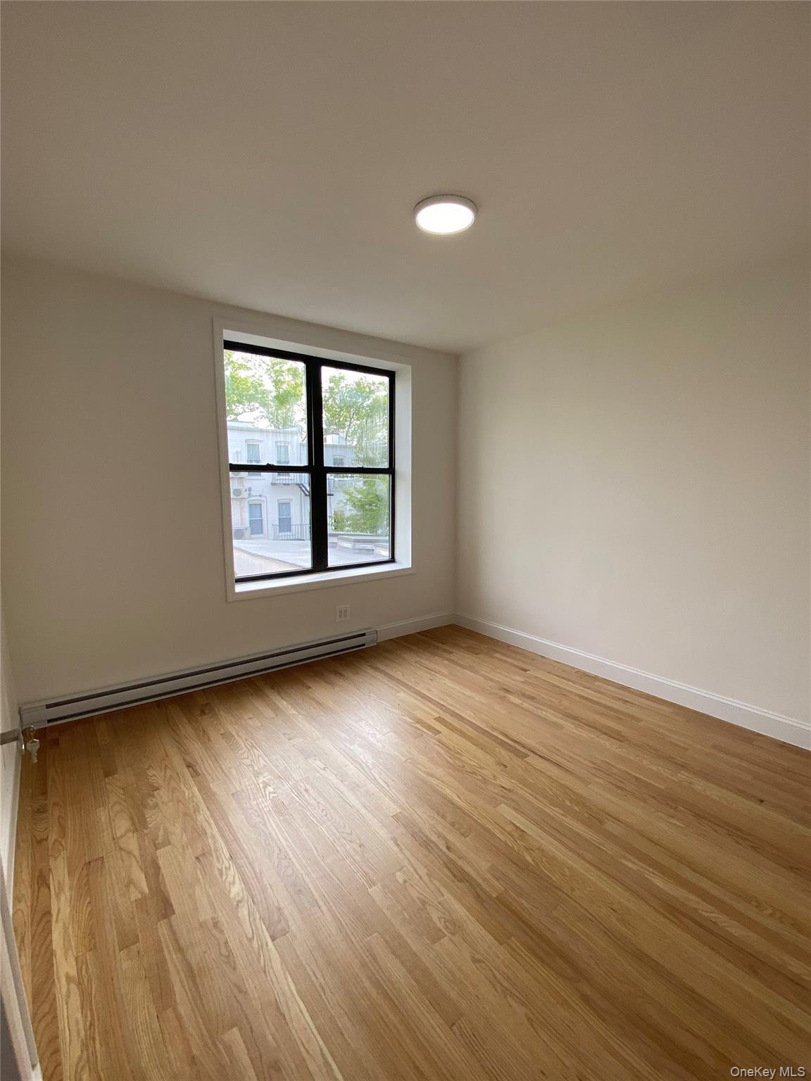 Apartment Bay Ridge  Brooklyn, NY 11220, MLS-900020-4