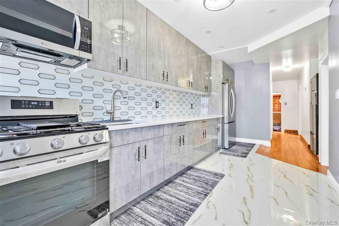 Single Family 92nd  Queens, NY 11418, MLS-900031-23