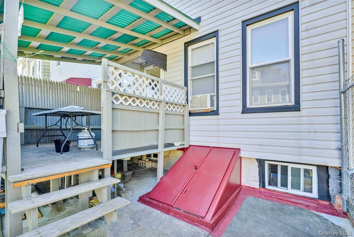 Single Family 92nd  Queens, NY 11418, MLS-900031-37