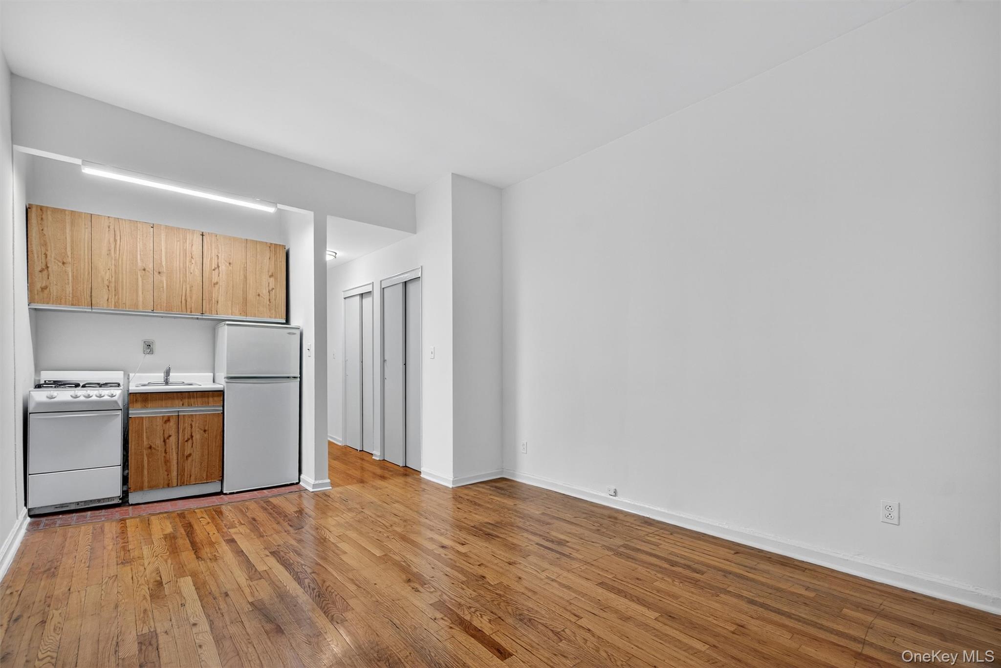 Coop 89th  Manhattan, NY 10128, MLS-900047-6