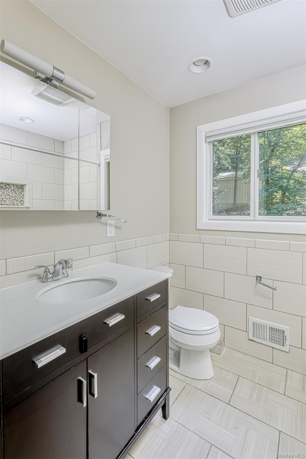 Single Family Beaver Hollow Rockland County, NY 10952, MLS-900073-15