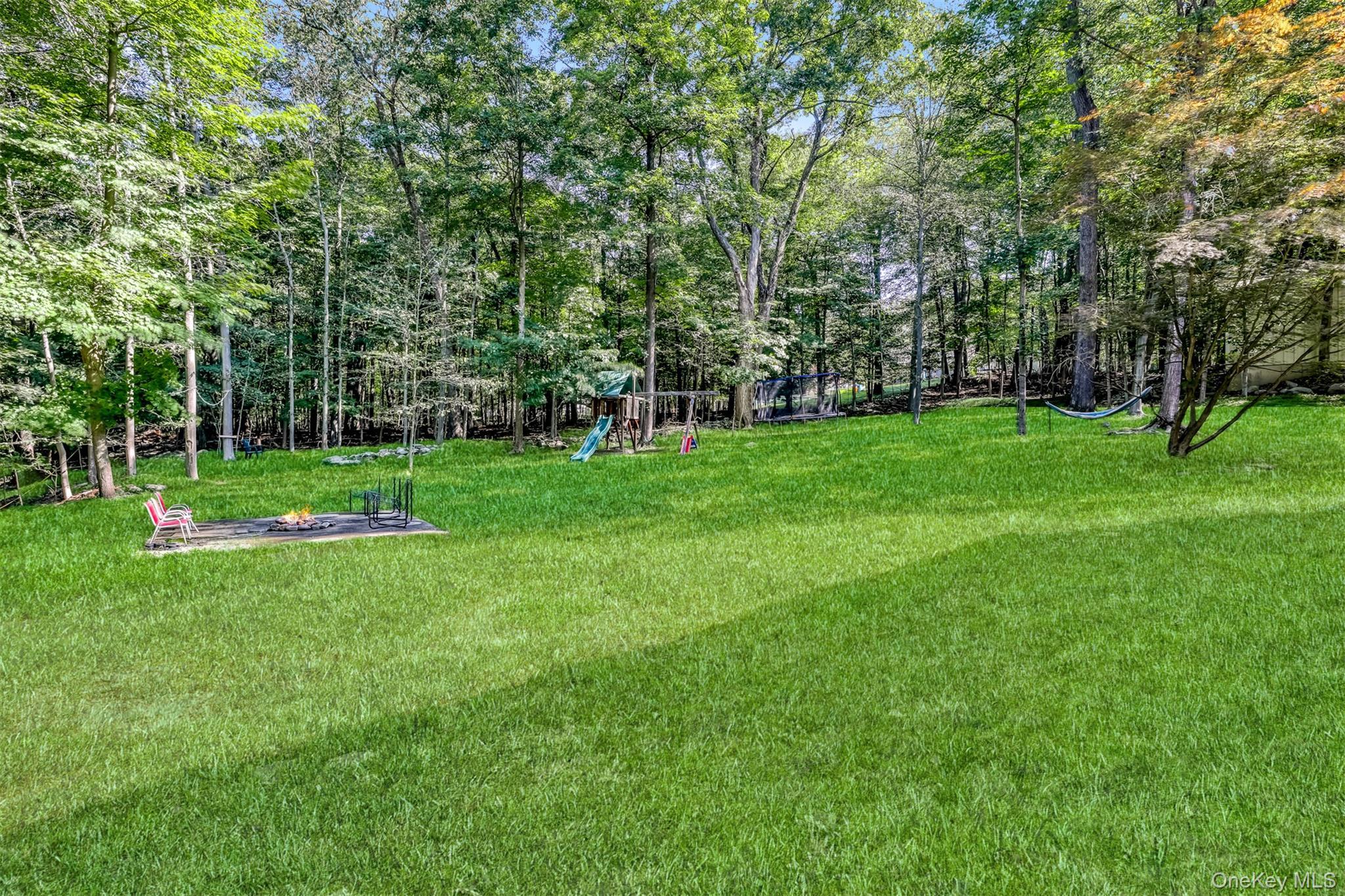 Single Family Beaver Hollow Rockland County, NY 10952, MLS-900073-25