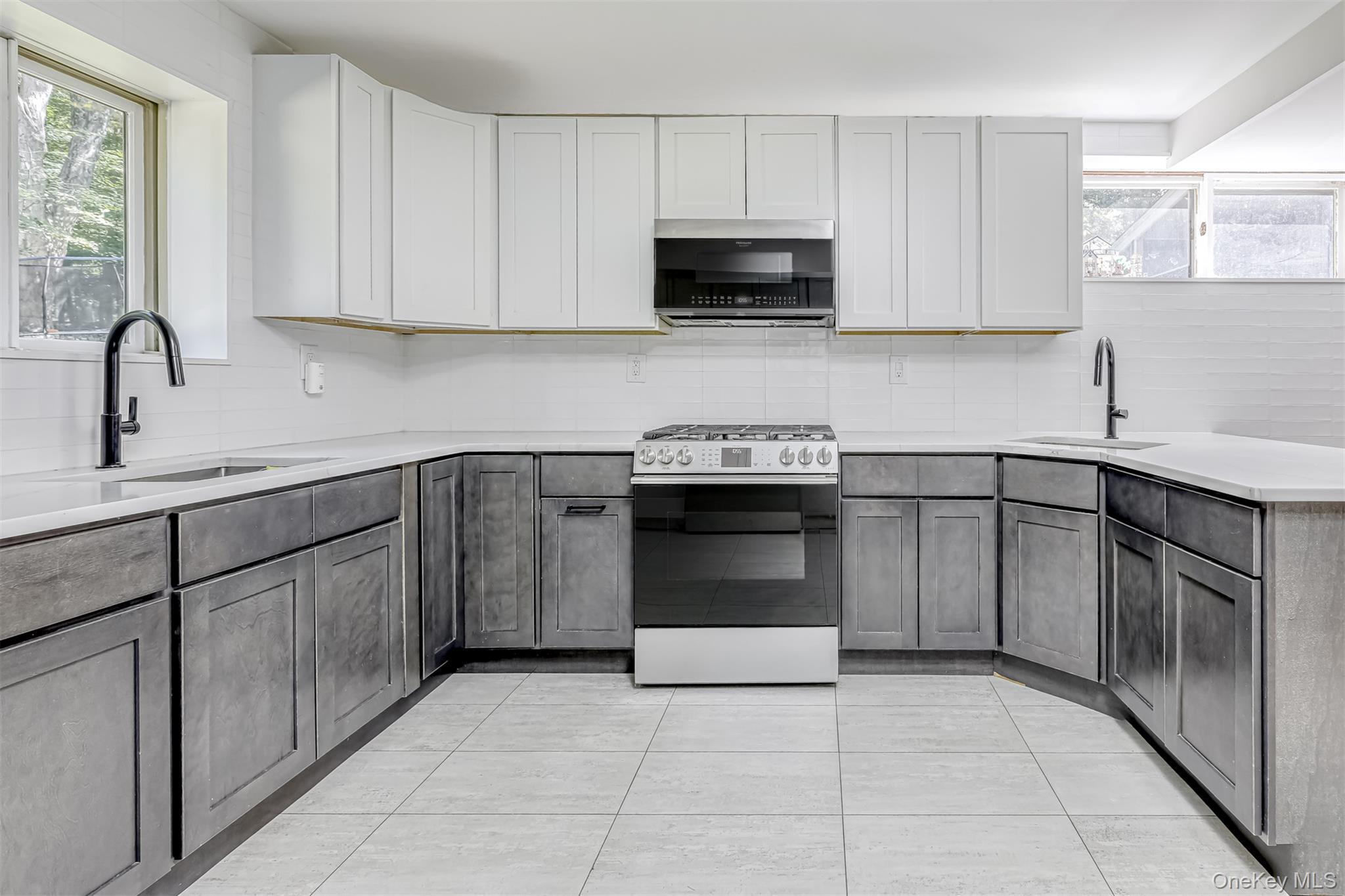 Single Family Beaver Hollow Rockland County, NY 10952, MLS-900073-7