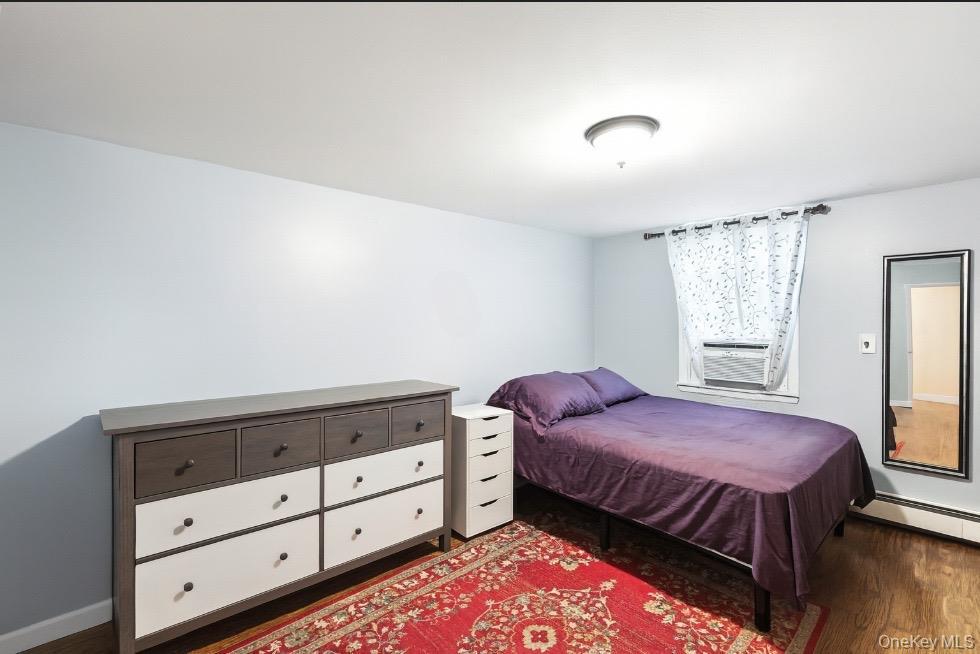 Single Family White Suffolk County, NY 11717, MLS-900081-11