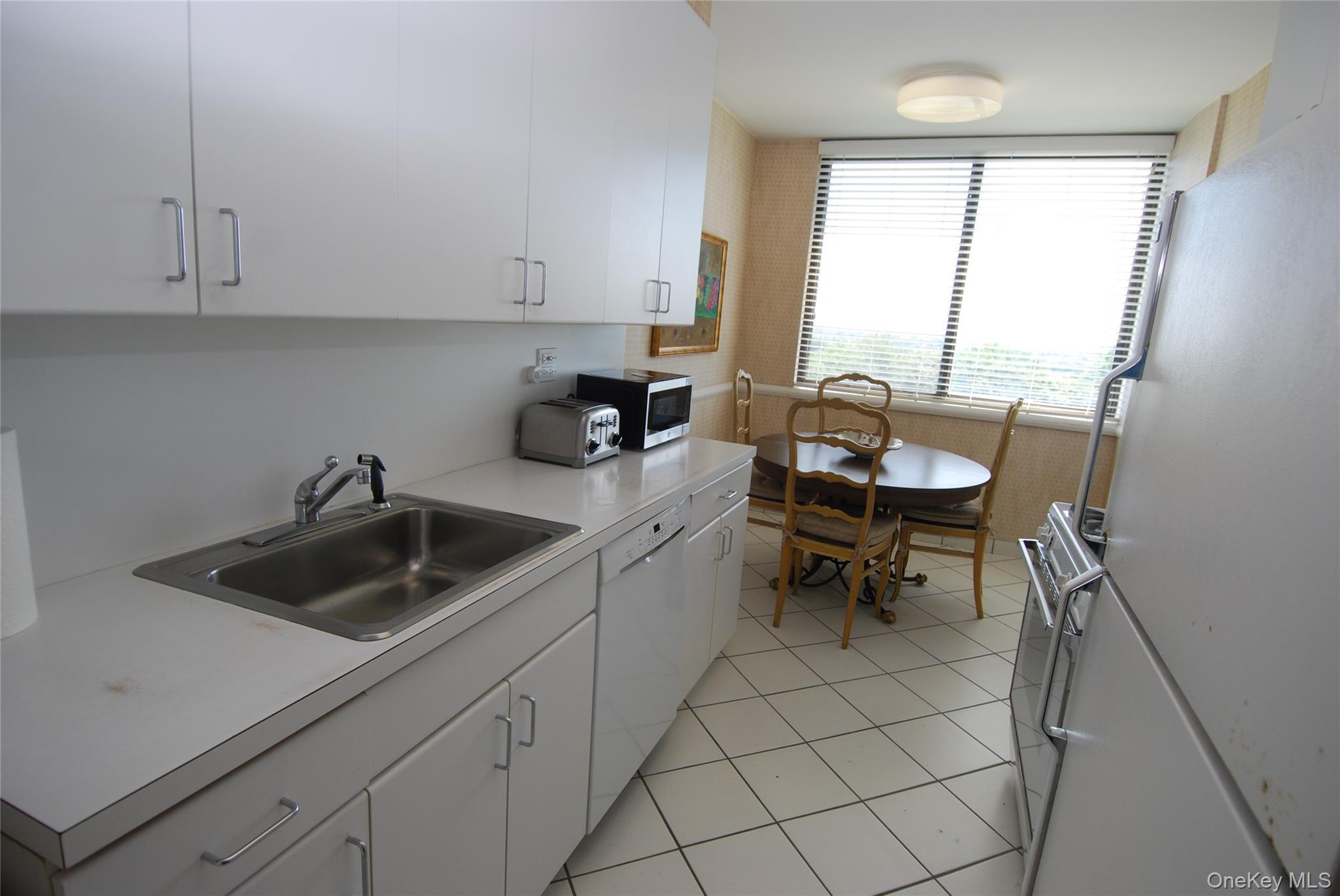 Coop Grand Central Parkway  Queens, NY 11005, MLS-900085-13