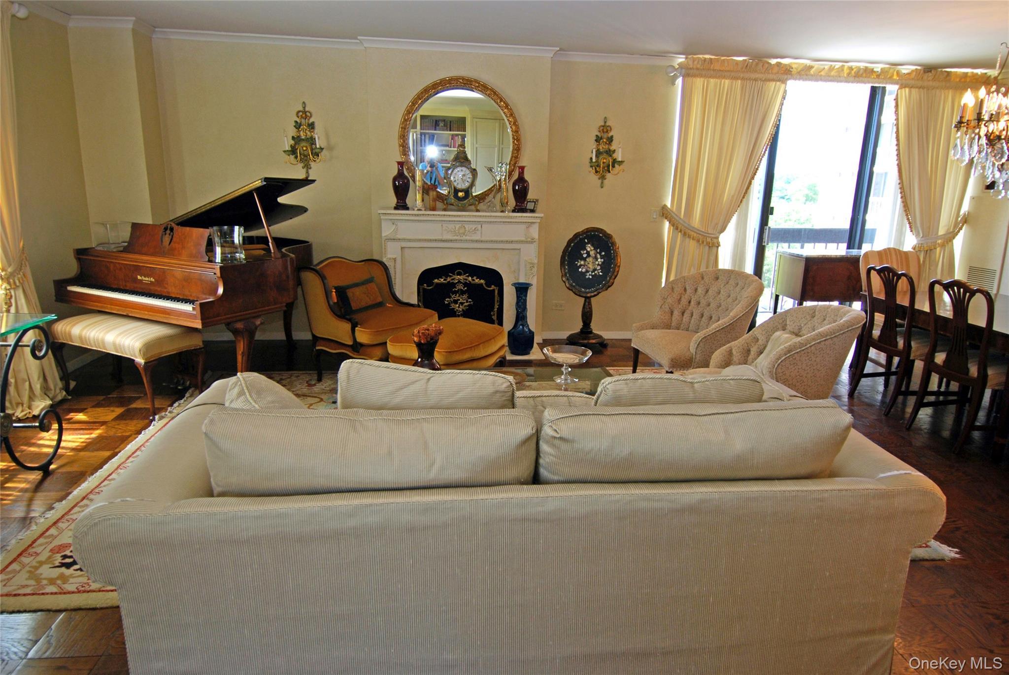 Coop Grand Central Parkway  Queens, NY 11005, MLS-900085-7